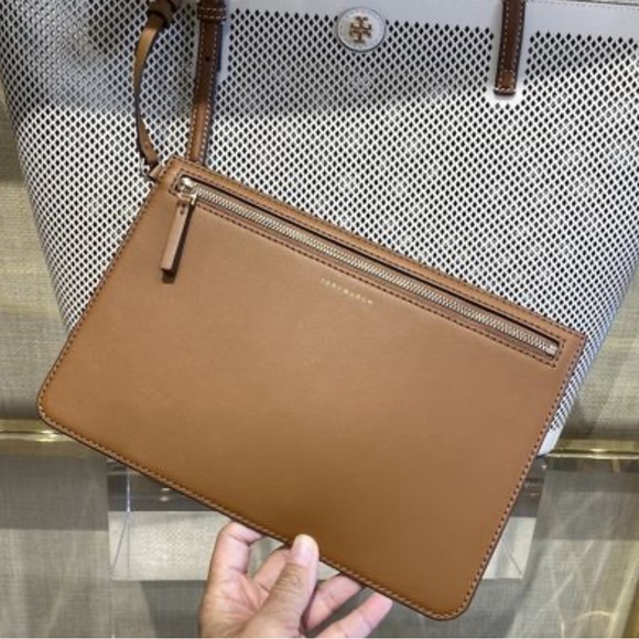 Brand new with tags Authentic Tory Burch Emerson Tote light cream - Picture 9 of 14